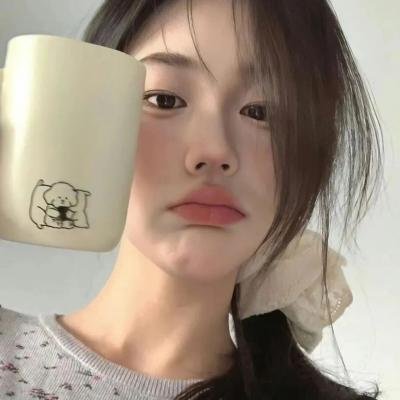 迷雾中的她